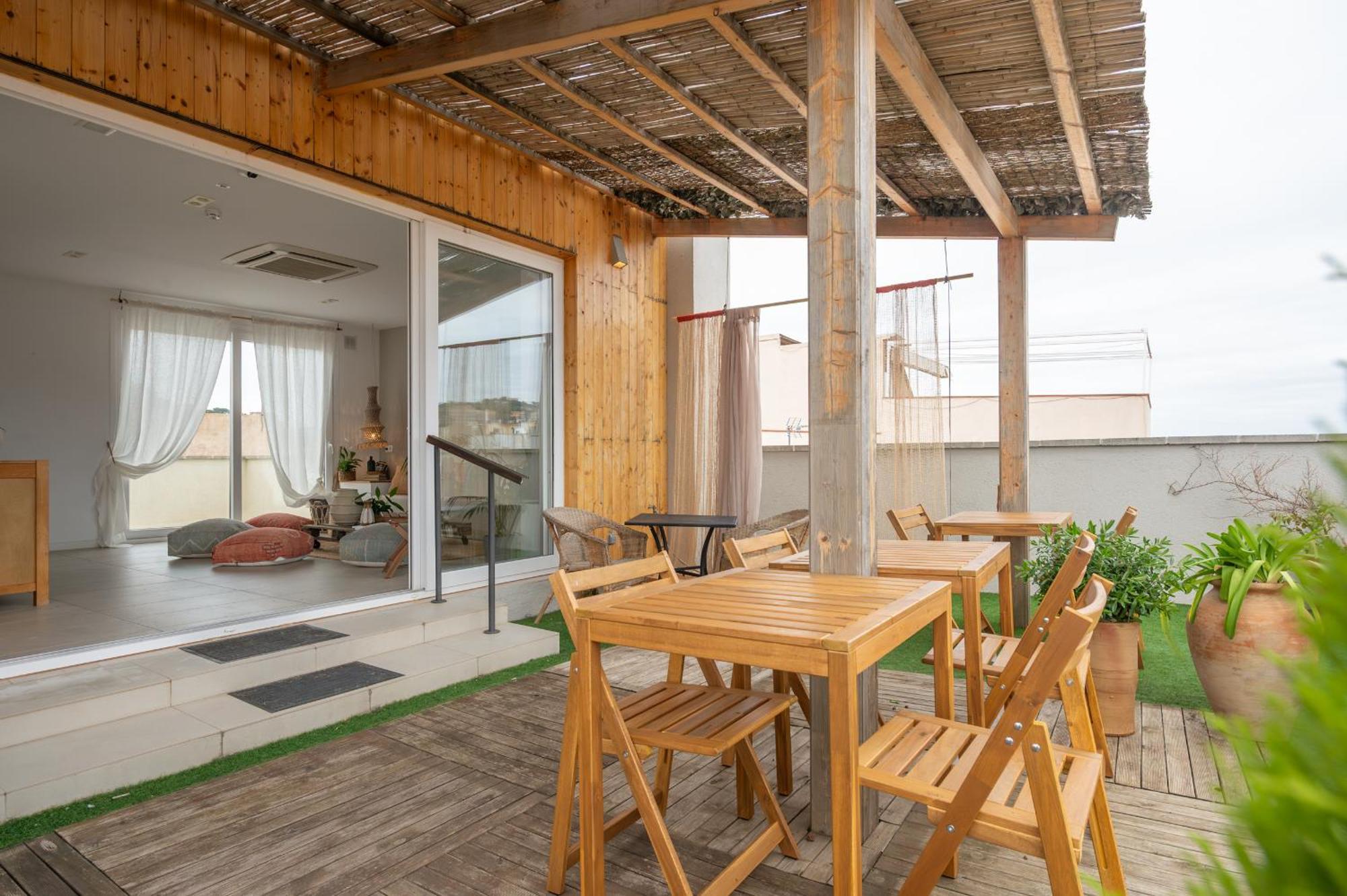 Hostal Boutique Es Portalet Сан-Фелиу-де-Гишольс Экстерьер фото